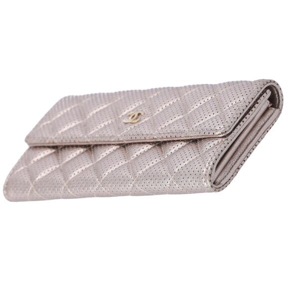 CHANEL Metallic Perforated Lambskin Quilted Large Gusset Flap Wallet Rose Gold - Picture 3 of 9